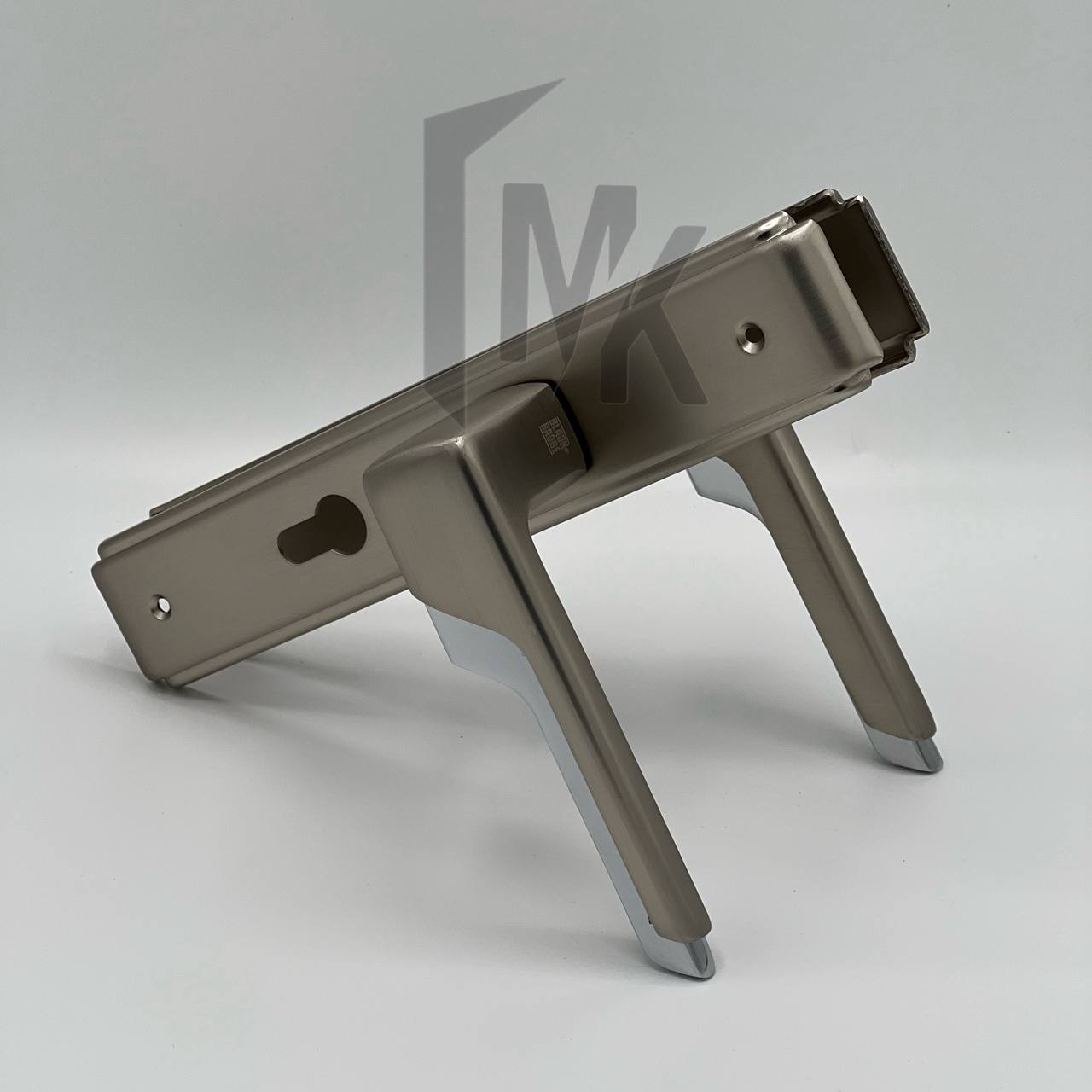 Passe BMA 1-28  A Canon | 70 mm  couleur : BLACK